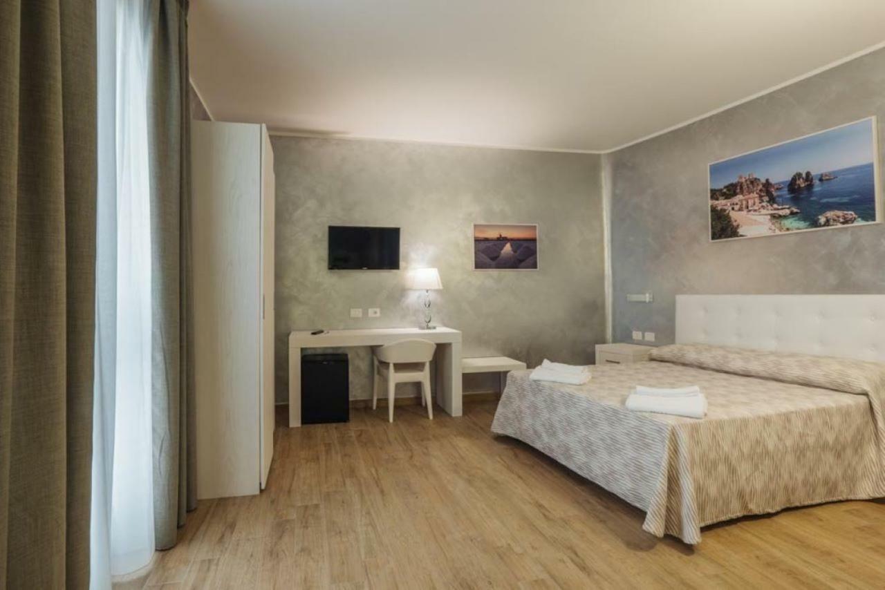 Le Vele Di Balestrate Hotel Luaran gambar